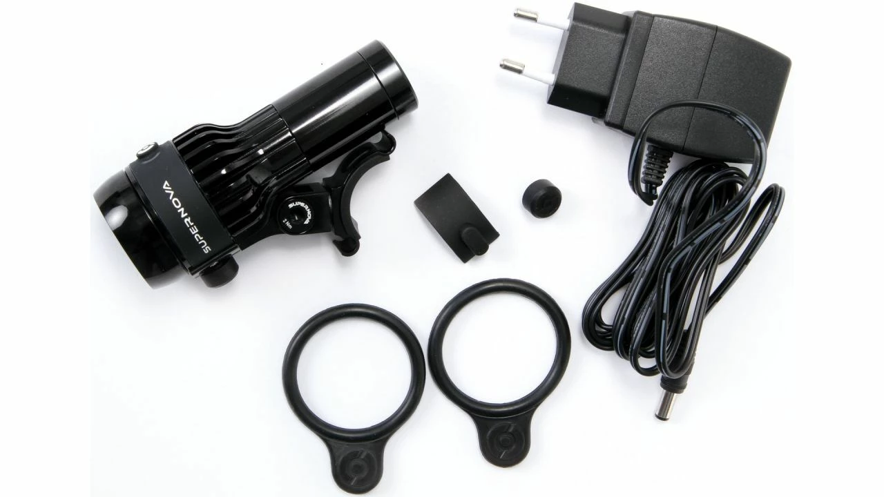 Supernova Akku-LED-Scheinwerfer Airstream 2 3 Supernova Akku-LED-Scheinwerfer Airstream 2