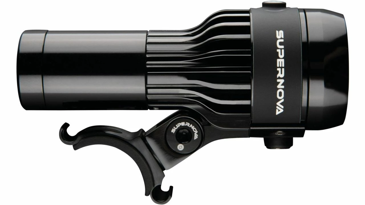 Supernova Akku-LED-Scheinwerfer Airstream 2 5 Supernova Akku-LED-Scheinwerfer Airstream 2 – Bild 3